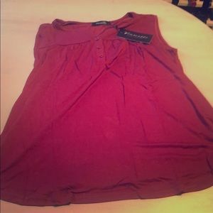 Women’s brand new sleeveless top